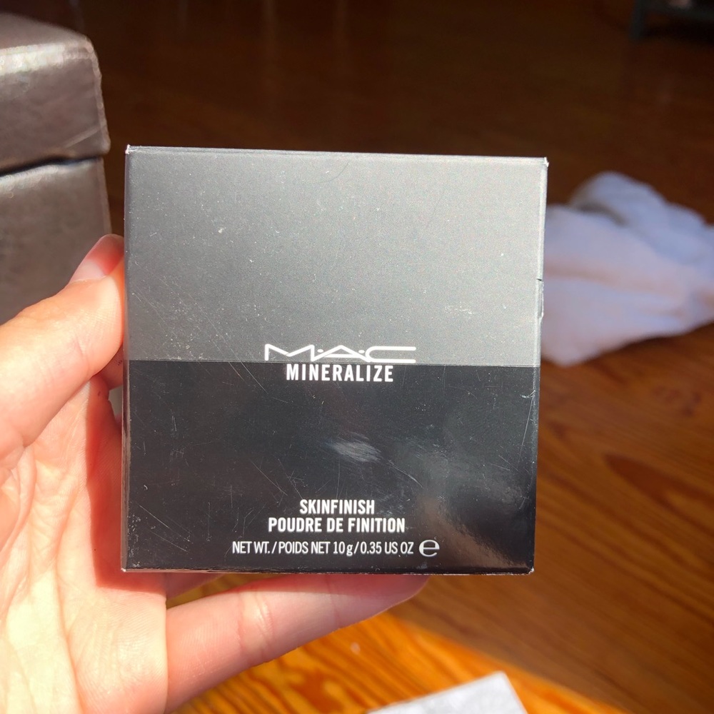 MAC Mineralize Skinfinish in Soft and Gentle